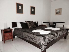 Daintree Wild B&B Bee Eater Room.